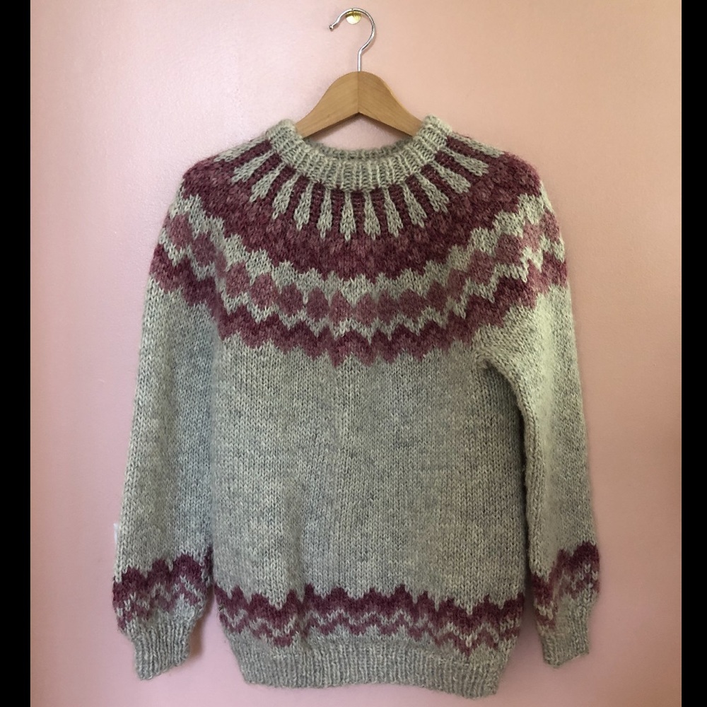 100% Icelandic wool sweater